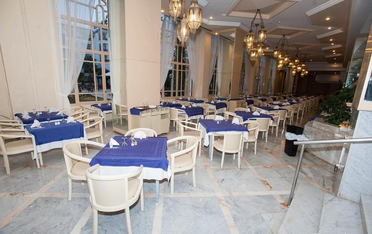 פורט אל קנטאווי Riviera Hotel - Family Only מראה חיצוני תמונה